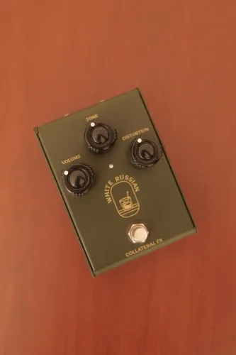 Pedal de Fuzz Collateral FX White Russian - Big Muff Green Russian Copy