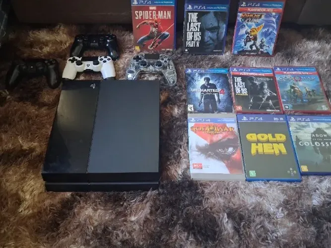 Ps4 fat 12.50 gold hen + jogos + 2 controles