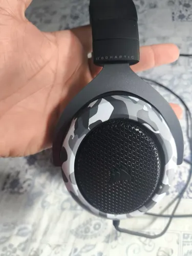 Headset Gamer Corsair HS60 Haptic