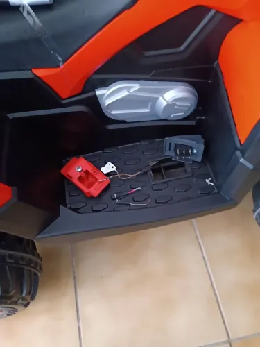 Manutenção de carrinhos elétricos infantil, parou de funcionar me chama 13- *