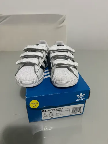 Tênis adidas super star TAM 22