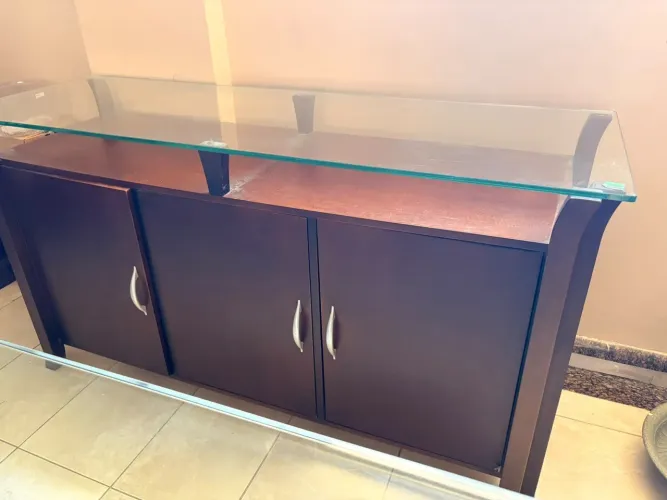 Aparador/Buffet c/ Vidro (Madeira)