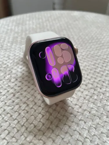 Apple Watch Series 11 GPS 42mm Rose Gold Aluminium Case com Pulseira Light Blush - S/M