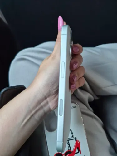 iPhone 16 seminovo
