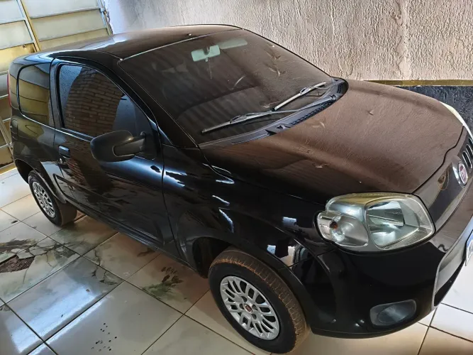 Fiat Uno Vivace Celeb. 1.0 EVO F. Flex 8V 3P 2014