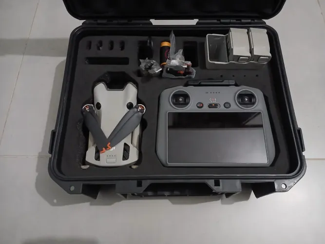 Drone DJI MINI 4 PRO FLY MORE RC 2