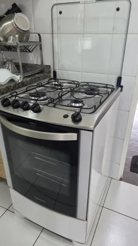Fogão 4 bocas Electrolux