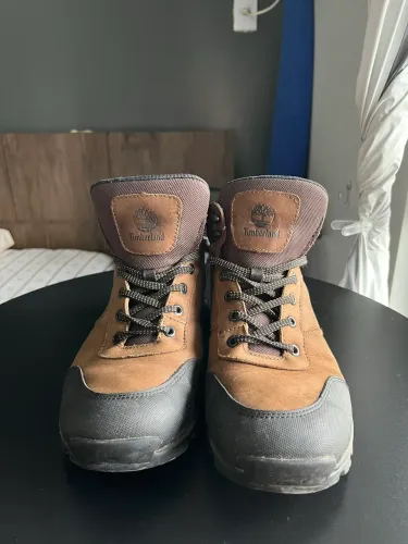 Vendo Bota Couro - Timberland