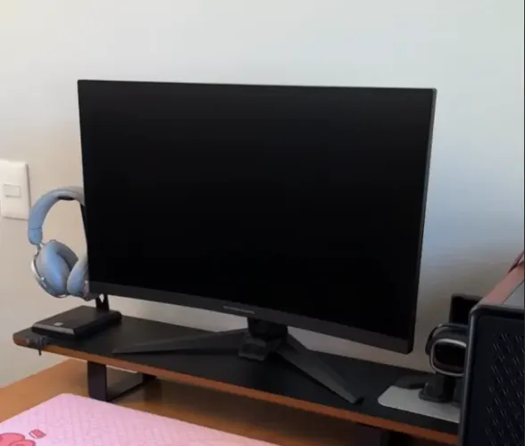 Monitor Curvo Asrock 280Hz