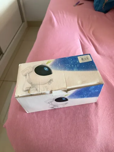 Luminária de astronauta