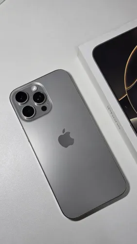 Iphone 16 pro max 256gb Excelente estado