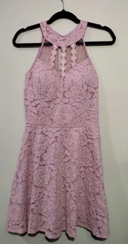 Vestido renda rose
