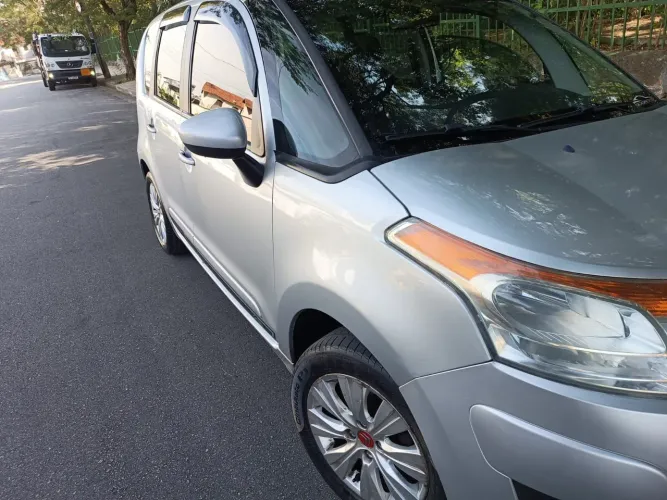 Citroen C3 Picasso GLX 1.6 Flex 16V 5P Mec. 2012