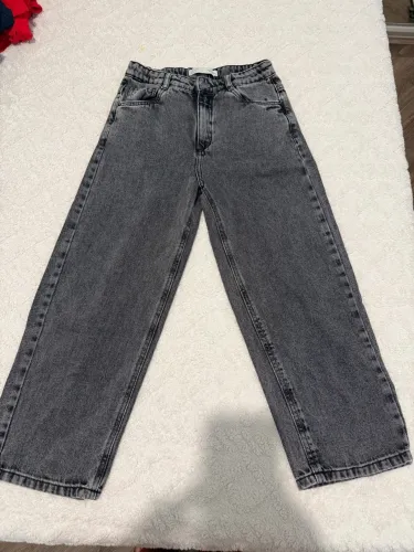 Calça jeans Fuzarka tamanho 9 - 10 anos