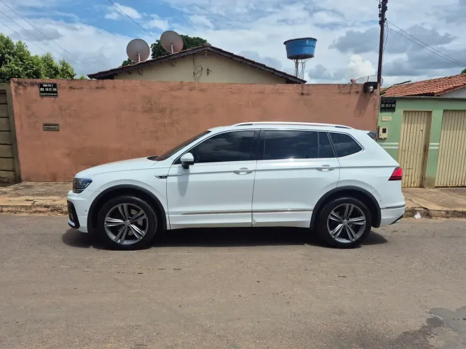 Volkswagen Tiguan Allspac R-line 350 TSI 2.0 4X4 2021