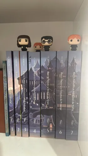 Coleção Harry Potter - Edição Castelo de Hogwarts + Extras