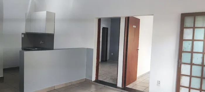 Alugo apartamento térreo com 2 quartos na rua 7 de Vicente Pires rua
