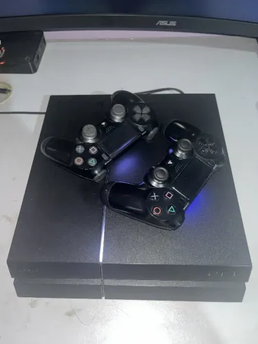 PS4 Completo + 2 Controles + EA FC 25, GOW Ragnarök e GTA V (Pronto p/ Jogar)