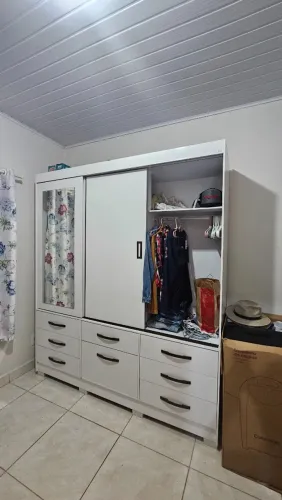 Guarda roupa casal