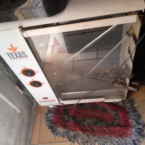 Máquina de assar frango a gás