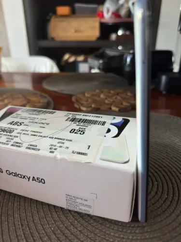 Vendo lindo Samsung Galaxy A50 64GB branco