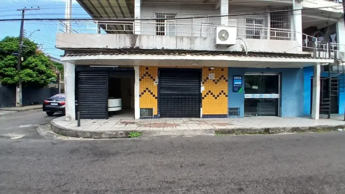 Aluga--se Imóvel para Comércio, Loja ou Galpão