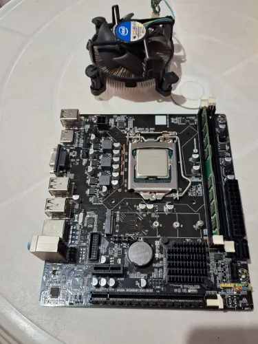 Placa Mae Intel 1155 GT H61 M2, DDR3 8gb com Processador I3 3220 terceira geracao