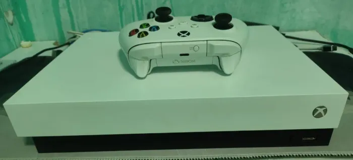 Xbox One X