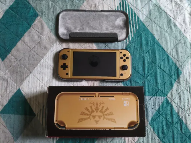 Nintendo switch lite Zelda