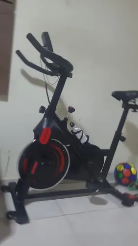 Bicicleta ergométrica profissional