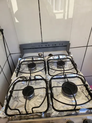 Vendo Fogão 4 bocas seminovo