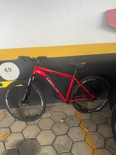 Bike absoluto wild aro 29 seminova