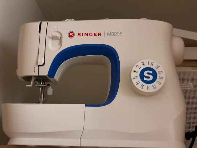 Maquina de Costura Singer M3205