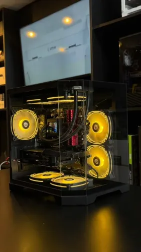 PC Gamer Ryzen e 9060XT 16GB