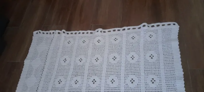 Cortina crochê luxo para varão ótimo acabamento