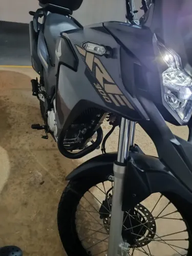 XRE 300 22/23 único dono super nova
