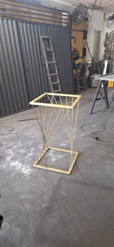 Mesa de centro moderna geometriaca 
