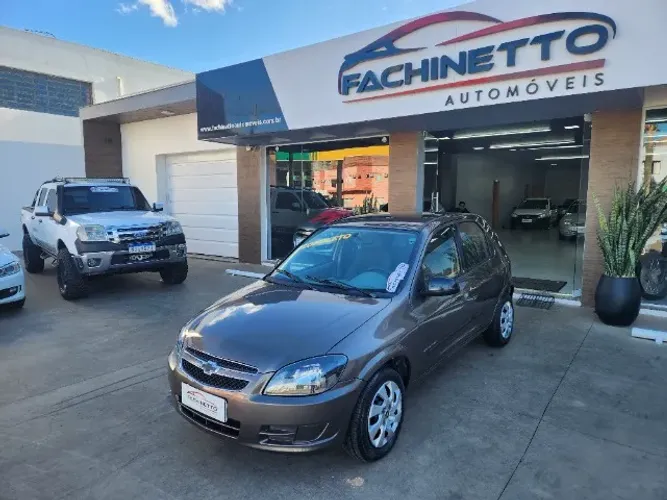 Chevrolet Celta Advantage 1.0 8V Flexpower 5P 2014