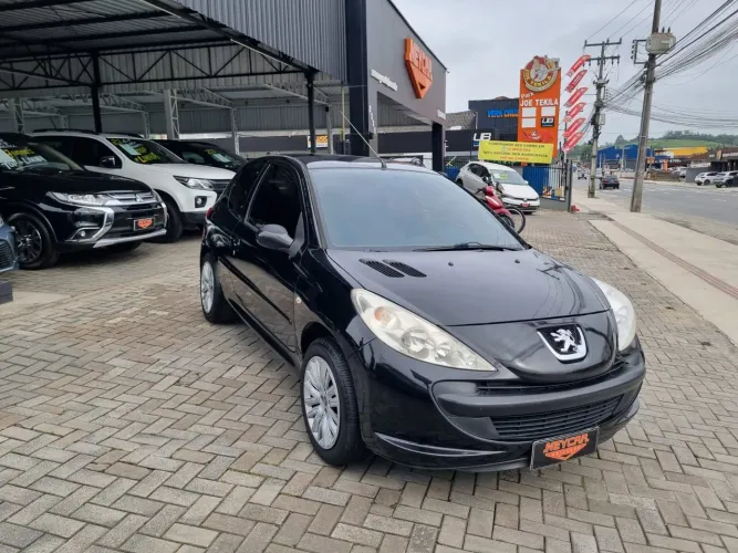 Peugeot 207 XR 1.4 Flex 8V 3P 2009