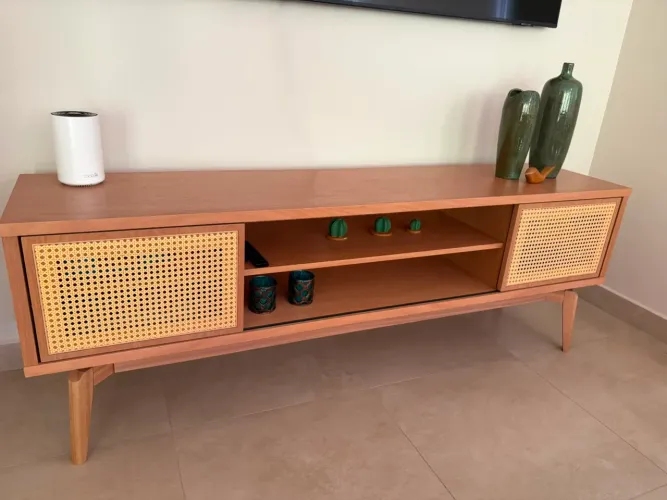 Vendo rack praticamente novo da tok stok 