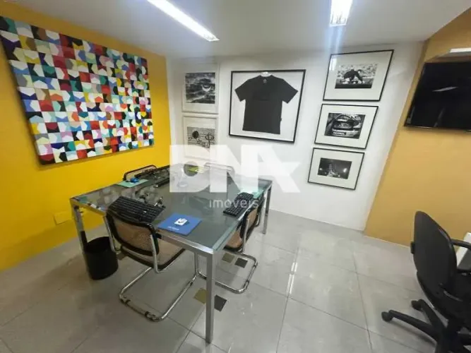 Sala : / Comercial / Jardim Botânico