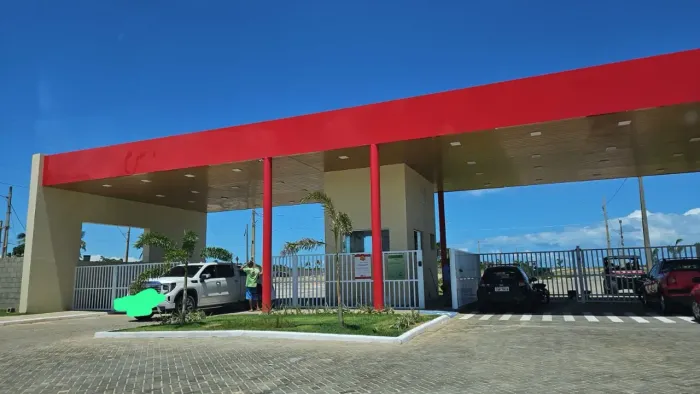 Vendo Repasse Lote no Cond. Mares de Malui ( Pronto para construir )