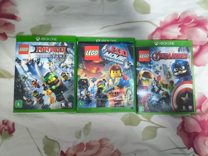 Coleção de CDs de Xbox one do LEGO, estão em ótimo estado e baratos