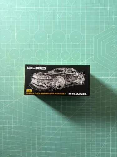 Kaido House Mini GT - Nissan Skyline GT-R (R34) - 2025 Salão Diecast Exclusive