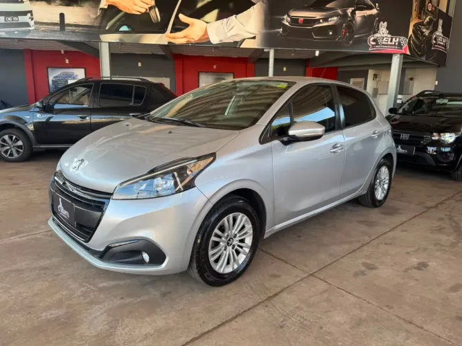 Peugeot 208 Active 1.2 Flex 12V 5P Mec. 2020