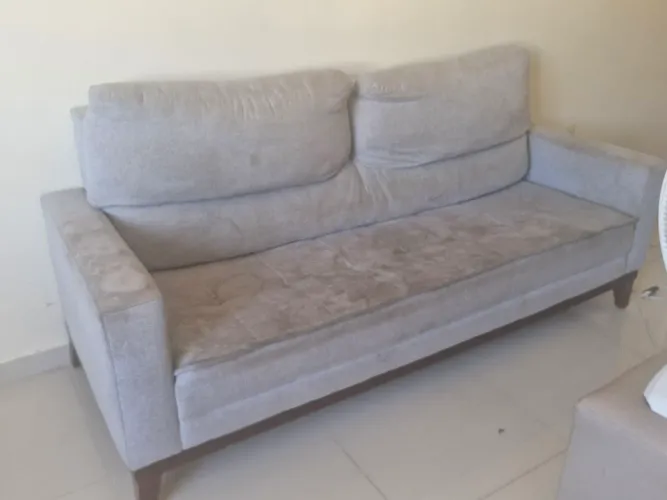 Sofá Semi-Novo 4 lugares