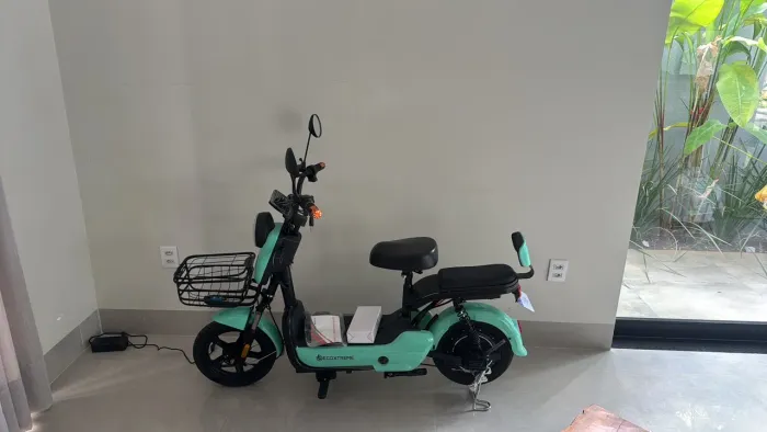 Scooter Elétrica 500w Bateria lítio NOVA
