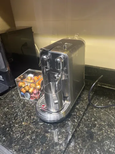 Máquina de Café Nespresso Creatista