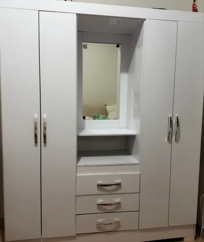 Vendo guarda roupa usado