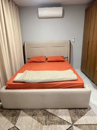 CAMA COM COLCHÃO